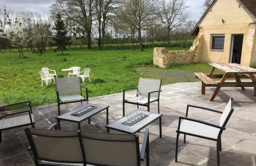 Avesse House | Charmante Fermette avec Jardin, Terrasse et 4 Chambres - Idéale pour Familles et Amis - FR-1-410-436