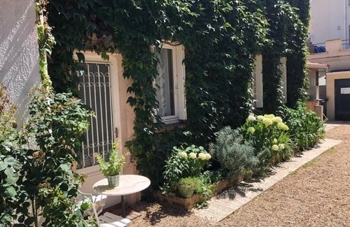 La Varenne Saint-Hilaire House | Charmante Maison de Ville Proche Commerces à 3 min à Pied du RER A