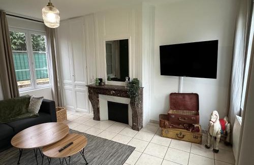 Mont-Saint-Aignan House | Charmante Maison de 3 Ch avec Jardin et Parking