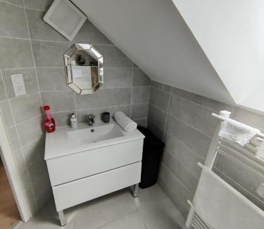 Blois Apartment | Charmante maison à Blois gite 1