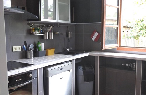 Chenove House | Charmante Maison 3 Chambres sur Grand Jardin - Quartier Dijon Sud