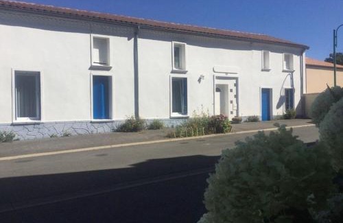 Saint-Georges-des-Gardes House | Charmante Maison avec Jardin, Proche Puy du Fou et Cholet, Wifi, Tout Confort - FR-1-622-48