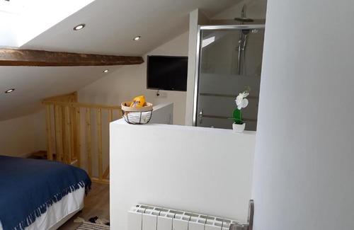 Villabe Apartment | Charmante Maison Cosy à Villabé-Hyper Centre-Gare-WIFI