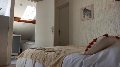 Villabe Apartment | Charmante Maison Cosy à Villabé-Hyper Centre-Gare-WIFI