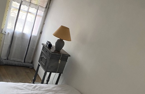 Buxeuil House | Charmante Maison de Campagne Rénovée du 17e 6 Voyageurs Rivière et Jacuzzi