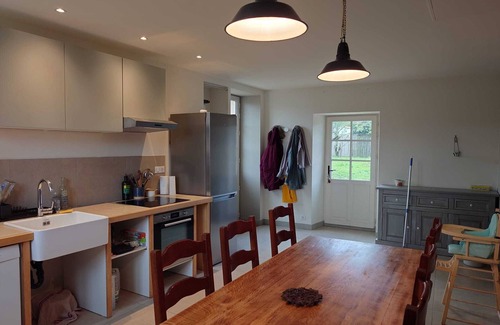 La Jonchere House | Charmante Maison de Village Avec Linge-plage 12km