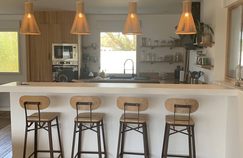 Nieul-sur-Mer House | Charmante Maison Avec Piscine de 150 m2