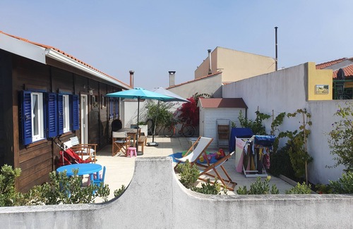 Figueira da Foz Cottage | Charmante Maison en Bois, au Bout de la Rue, la Plage
