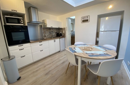 Eu House | Charmante Maison Rénovée, Belle Terrasse Proximité Plages & Proche de la mer