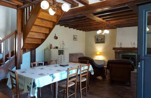 La Saucelle House | Charmante Maison Rénovée avec Jardin, BBQ et Loisirs à La Saucelle - FR-1-581-13
