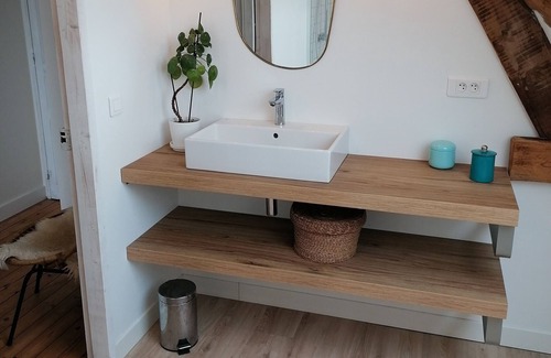 La Montagne House | Charmante Maison sur Jardin Clos Paysagé au Calme en Plein Bourg à 20' de Nantes