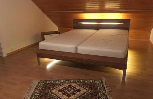 Saint-Blaise Apartment | Charmante maison villageoise 5 personnes HappyDay Neuchâtel