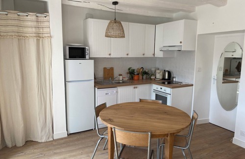 Mortagne-sur-Sevre House | Charmante Petite Maison à 10 mn du puy du fou et 1h des Plages Vendéennes
