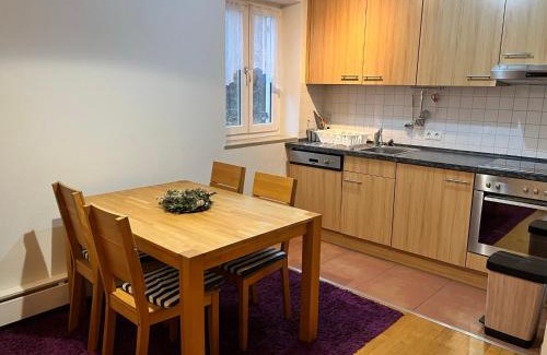 Nymphenburg Apartment | Charmantes Appartement - München