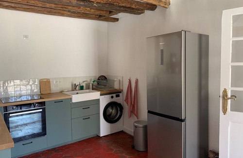 Moigny-sur-Ecole Apartment | Charmantes Renoviertes Haus in Altem Anwesen mit Privatem Innenhof und Parkplatz