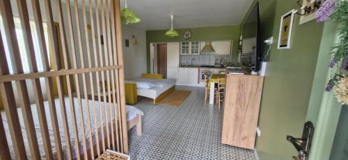 Cvetkovic Apartment | Charmdeen