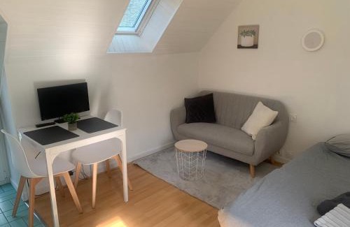La Madeleine-Bellevue Apartment | Charme Émeraude