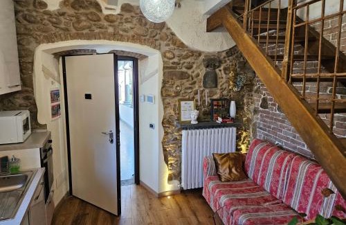 Almenno San Salvatore Apartment | Charme Apartment St Tome