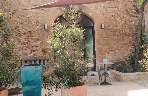 Lourmarin House | Charme et authenticité dans une ferme.