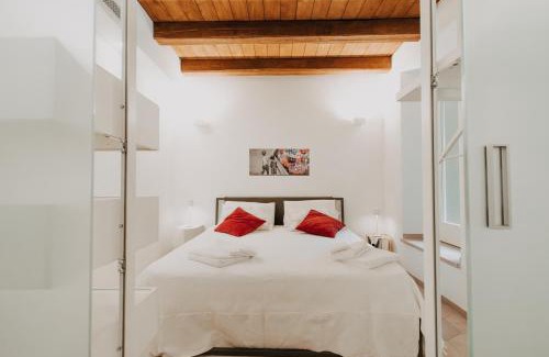 Centro Storico Apartment | Charme in Centro with private parking