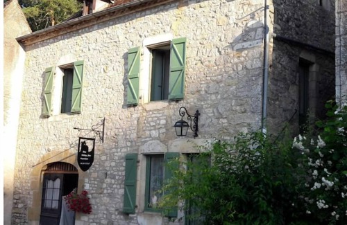 Saint-Cirq-Lapopie House | Charme, Jardin et Superbes Vues sur St-cirq