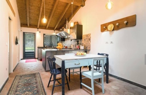 Aci Catena Villa | Charme of the past