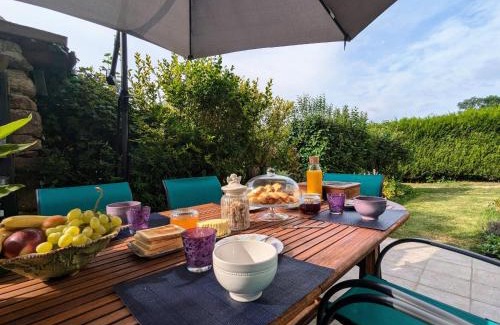 Saint-Victor-sur-Arlanc Bed & Breakfast | Charme rural rénové en pleine nature - FR-1-582-503