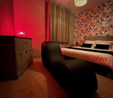 Thesee House | Charme & Sens Avec Jacuzzi intérieur