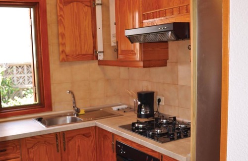 Arenas del Mar House | Charming house with mature gardens & self contained roof studio with sea views