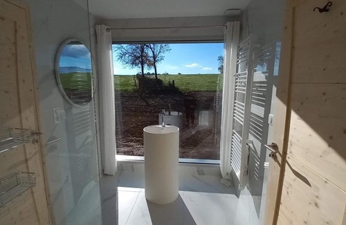 Saint-Forgeux-Lespinasse Cottage | Charming 5-Bedroom House with Pool, Spa, Sauna & Fishing Pond in Tranquil Pastures