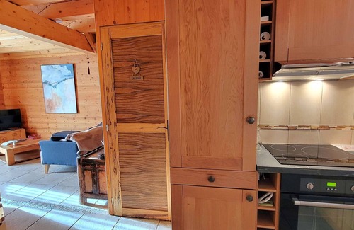 Saint-Michel-de-Chaillol Ski Chalet | Charming South-Facing Chalet for 6 with Terrace, TV, and Pet-Friendly in Saint-Michel-de-Chaillol