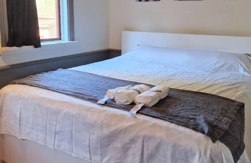 Upplands Vasby Municipality Cabin | Charmig Stuga Mitt i Naturen!