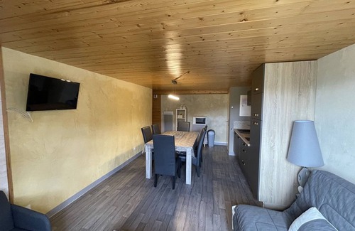 Saint-Jacques-des-Blats Apartment | Charming Duplex with Mountain View, Near Slopes - 2 Bedrooms, Sleeps 6, Free Parking