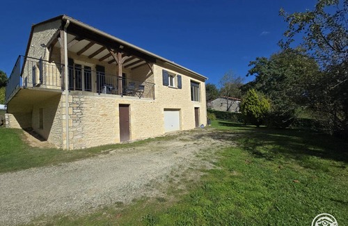 Saint-Vincent-le-Paluel Cottage | Charming 3-Bed Home with Modern Comforts in the Heart of Périgord Noir
