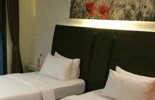Suan Luang House | Charming Twin Room in Hotel close to Airport