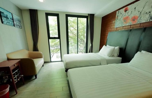 Suan Luang House | Charming Twin Room in Hotel close to Airport