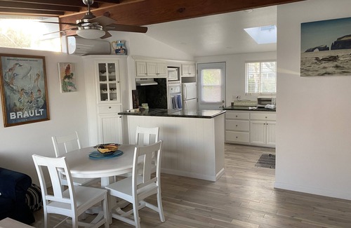 Pierpont Bay Cottage | Charming Beach Cottage - Dreams & Memories, a Perfect Getaway!