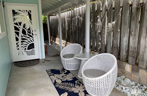 Kailua Apartment | Charming 1.5 bedroom cottage, fully furnished in a great location!