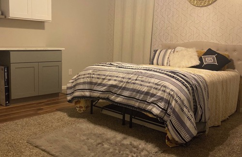 Missouri City House | Charming 1-BD Master Ste w/in an amazing park subdivision in Missouri City