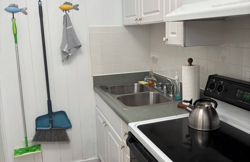 Vilano Beach Condo | Charming 1-bed/1-bath, Unit A, 1.5 Blocks to the Beach, PETS Welcome!