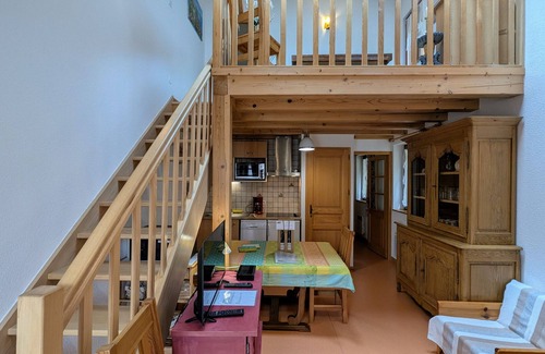 Liezey Cottage | Charming 1-Bed Farmhouse Retreat with Forest Views & Outdoor Activities Nearby