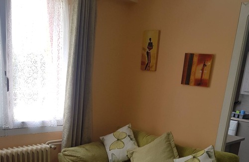 Oradour-Fanais Apartment | Charming 1-Bed Apartment in Oradour-Fanais