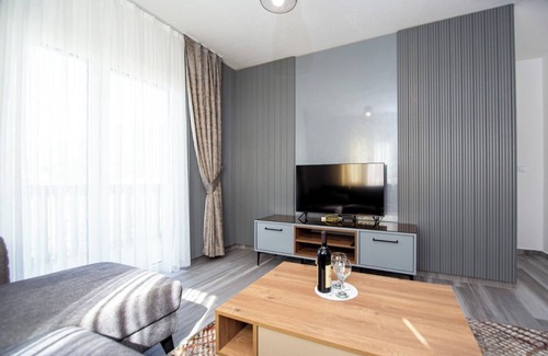 Lastva Grbaljska Apartment | Charming 1-bedroom apartment in fabulous Lastva Grbaljska with AC, WiFi