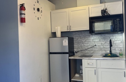 Downtown Fort Lauderdale Apartment | Charming 1-bedroom apartment in fabulous Fort Lauderdale with WiFi, AC