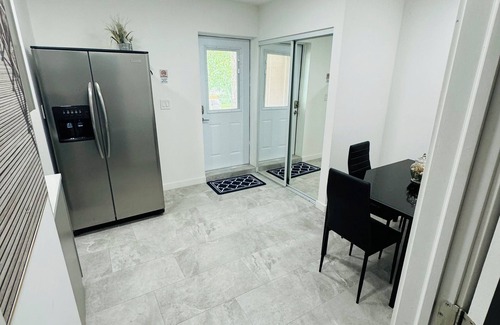 Greenacres Apartment | Charming 1-bedroom apartment with WiFi, AC in wonderful West Palm Beach