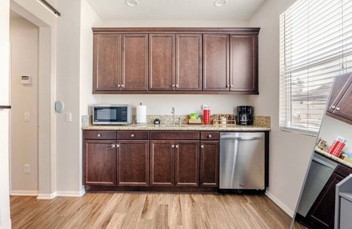 Lake Elsinore Apartment | Charming 1-bedroom apart with Sofa Bed in living room in Lake Elsinoire with AC