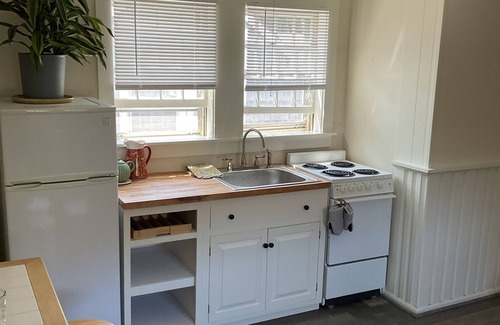 North Falmouth Apartment | Charming 1-bedroom apartment in desirable North Falmouth Village.