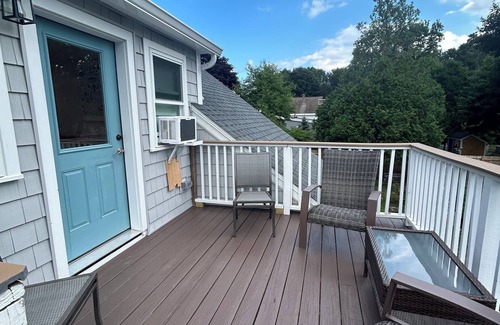 Meetinghouse Hill Apartment | Charming 1-bedroom apartment in lovely South Portland with AC, WiFi