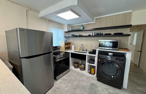 Madeira Beach Apartment | Charming 1-bedroom apartment in enchanting Madeira Beach with WiFi, AC