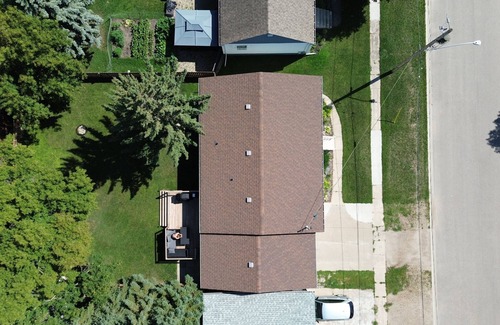 Souris House | Charming 1-bedroom-1 bath basement suite with AC, WiFi in downtown Souris mb